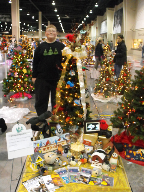 Awesome Birder-themed Christmas Tree